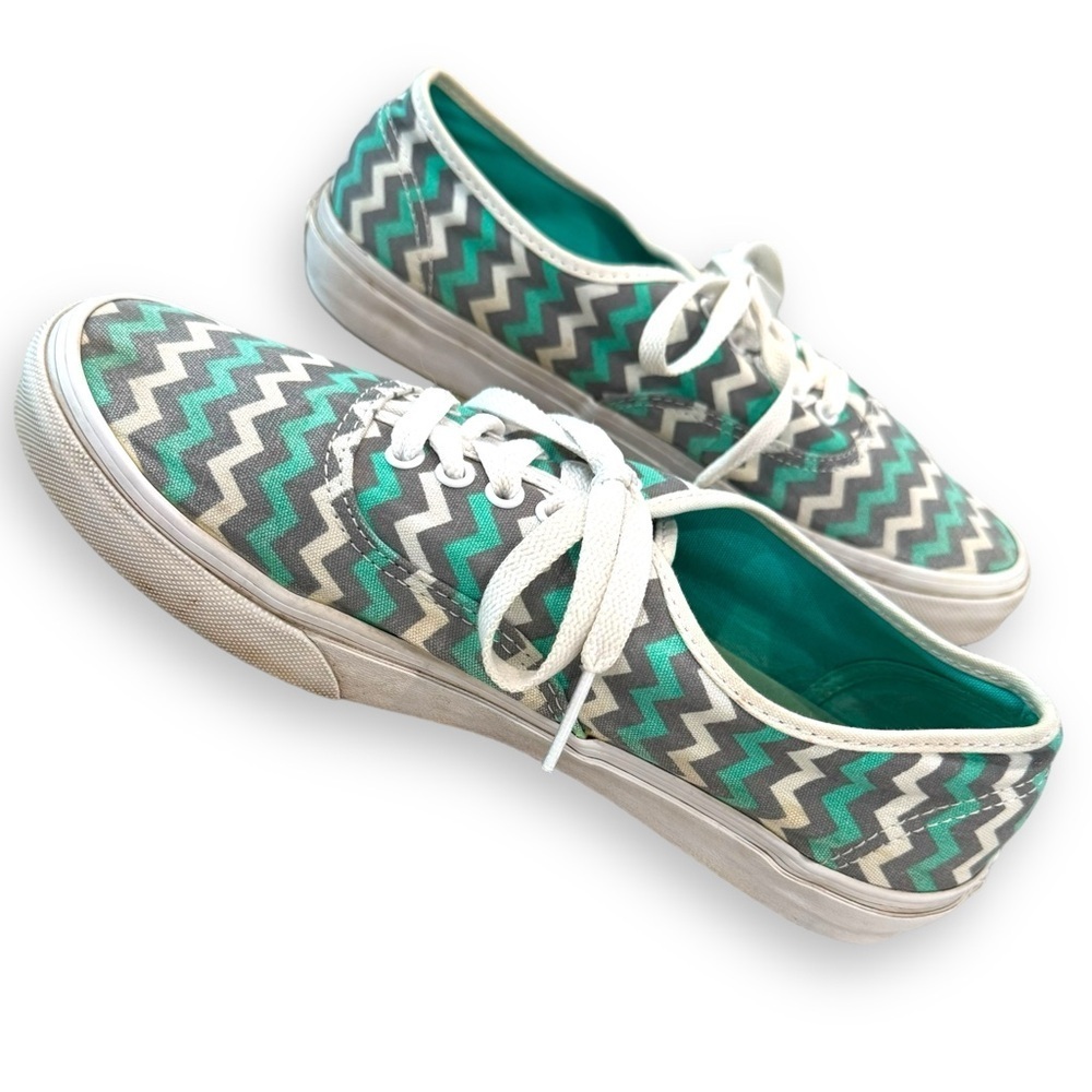 Vans Off the Wall Chevron Mint Green Gray Women’s Size 8.5